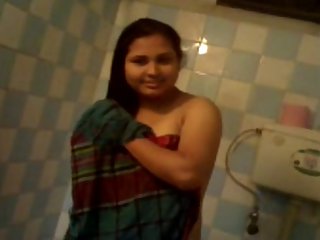 Busty Indian Bhabhi Ayushi Sexy Wet Figure